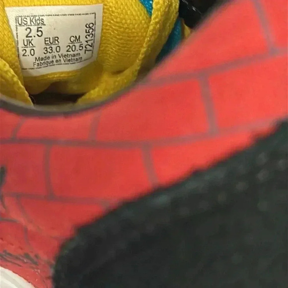 Vans - The Simpsons El Barto Collection - Special Edition. Size 2.5 - Picture 5 of 7